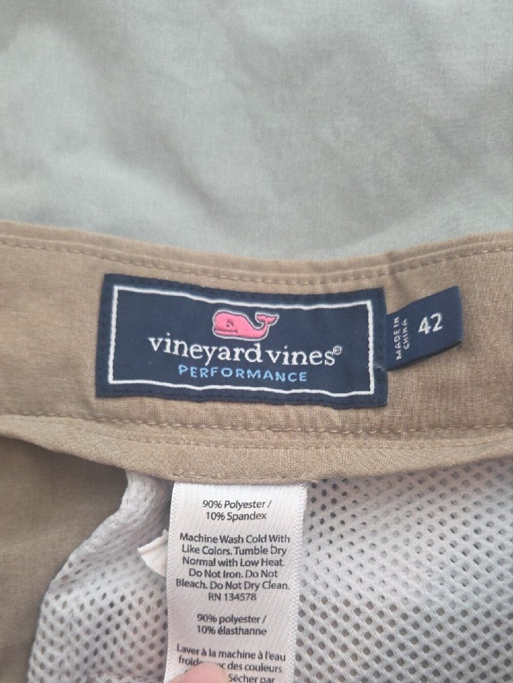 Vineyard Vines Mens Performance Shorts Tan Gray Size 42 - Picture 2 of 5